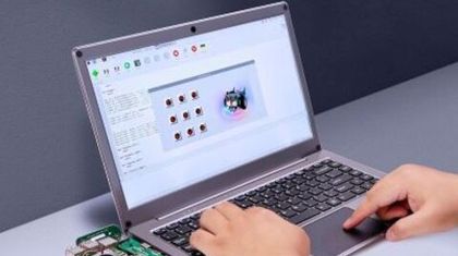 «Ноутбук» Elecrow со смартфоном вместо материнской платы