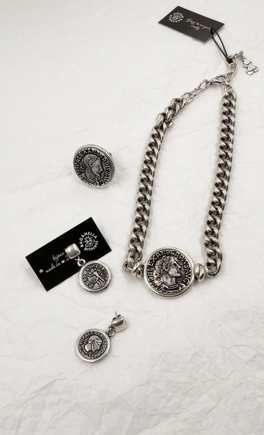 Кольцо большая монета с профилем римс.импер. Марка Авре́лия Севе́р Алекса́ндра, оттенок серебро