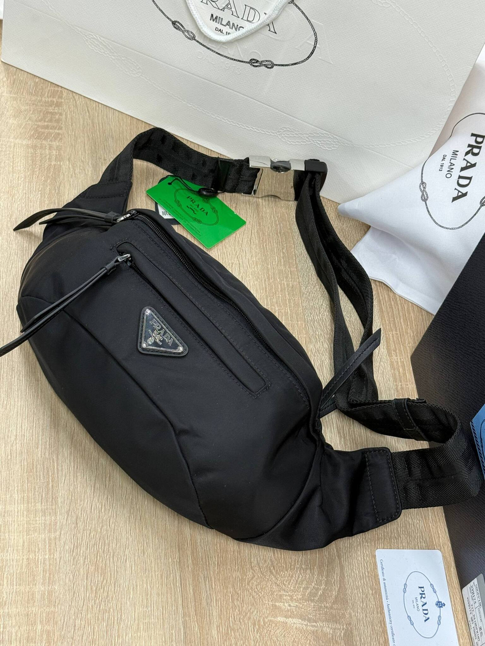 Поясная сумка Prada