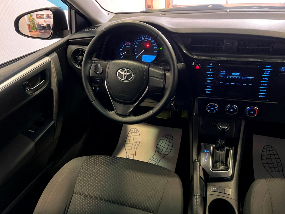 Toyota Corolla, 2018 год