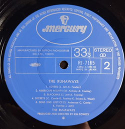 Винтажная виниловая пластинка LP The Runaways (Japan 1977) (Obi Copy) Blackmail
