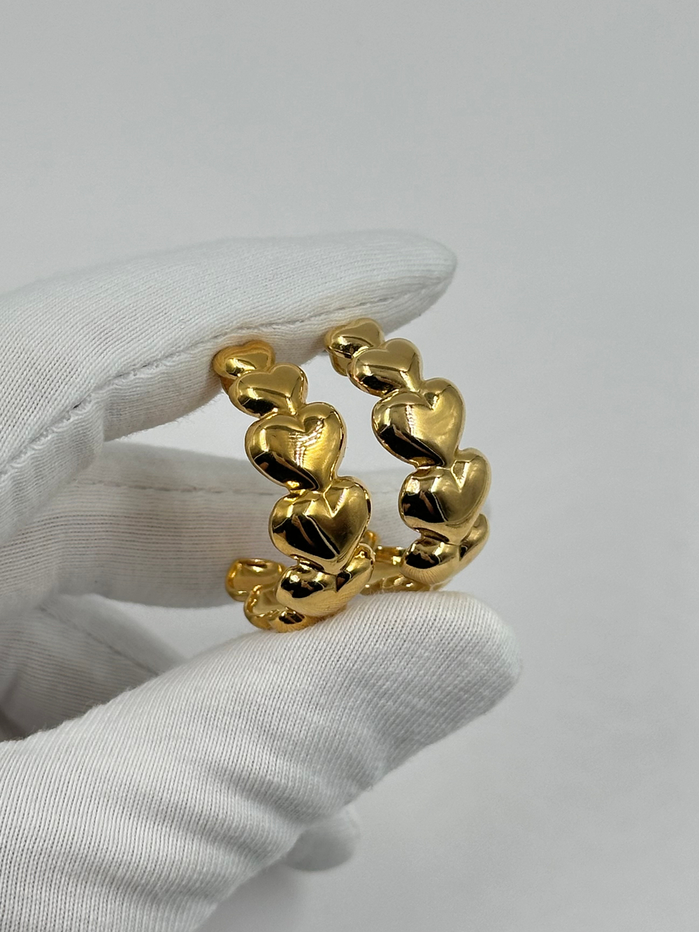 Серьги кольца с сердечками