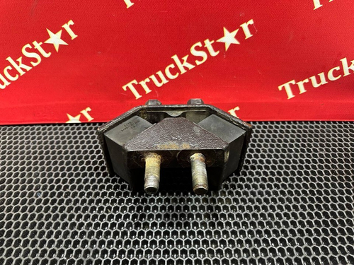 Подушка двигателя передняя 2018г