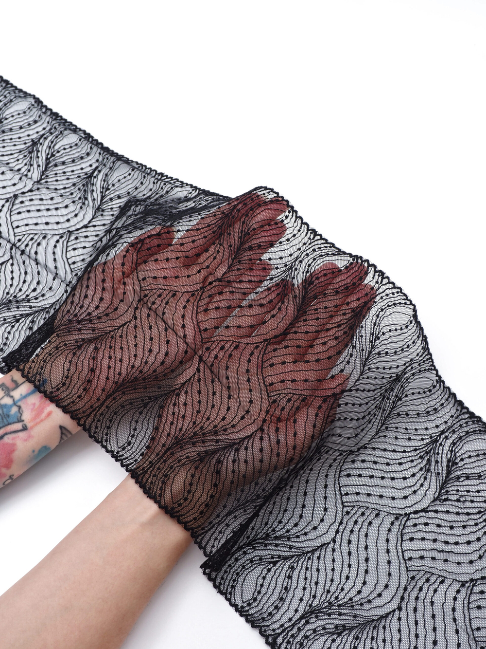 Вышивка на сетке неэластичная черная ширина 19,5 см