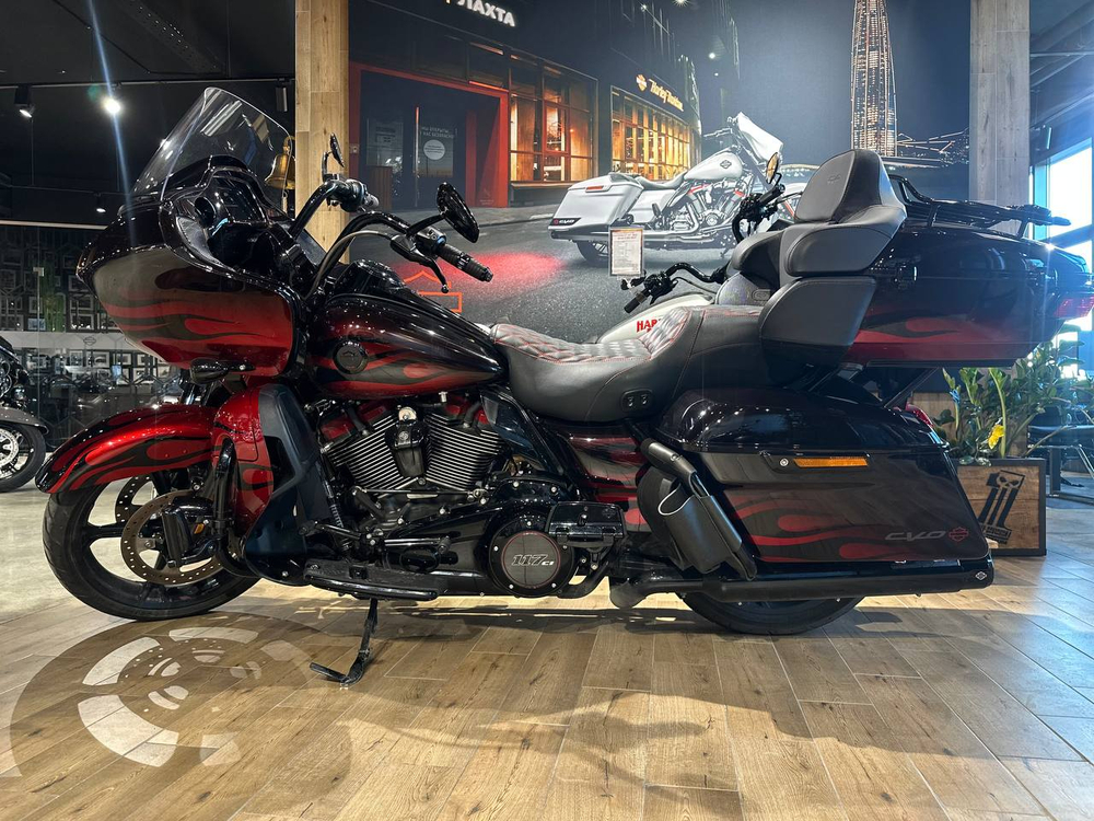 Harley-Davidson CVO Road Glide Limited, 2022