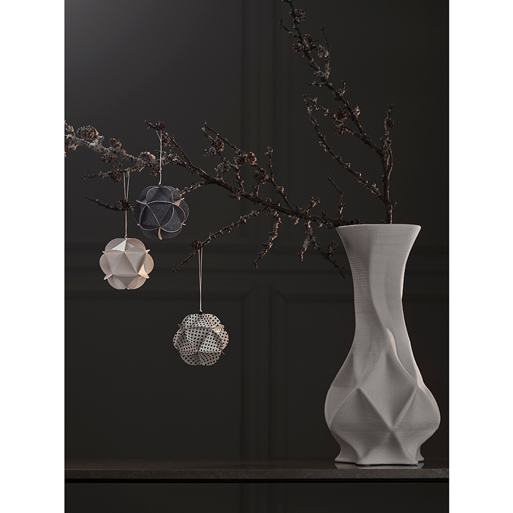 Набор елочных украшений из бумаги fashion moments из коллекции new year essential, 3 шт.