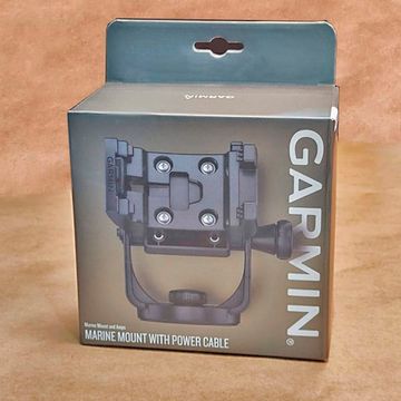 Garmin Montana 700 750 крепление на плоскость, морское с питанием и аудиовыходом (010-12881-02)