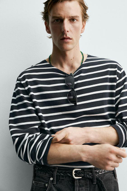ZARA Х AARON LEVINE ФУТБОЛКА ЖАККАРД В ПОЛОСКУ, СИНИЙ/БЕЛЫЙ