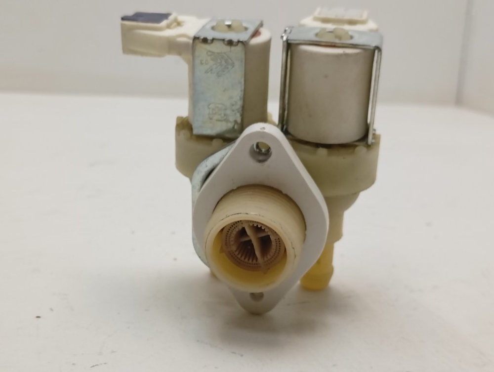 GOY1054L кт48 Клапан подачи воды для стиральной машины Candy 41028879 б/у