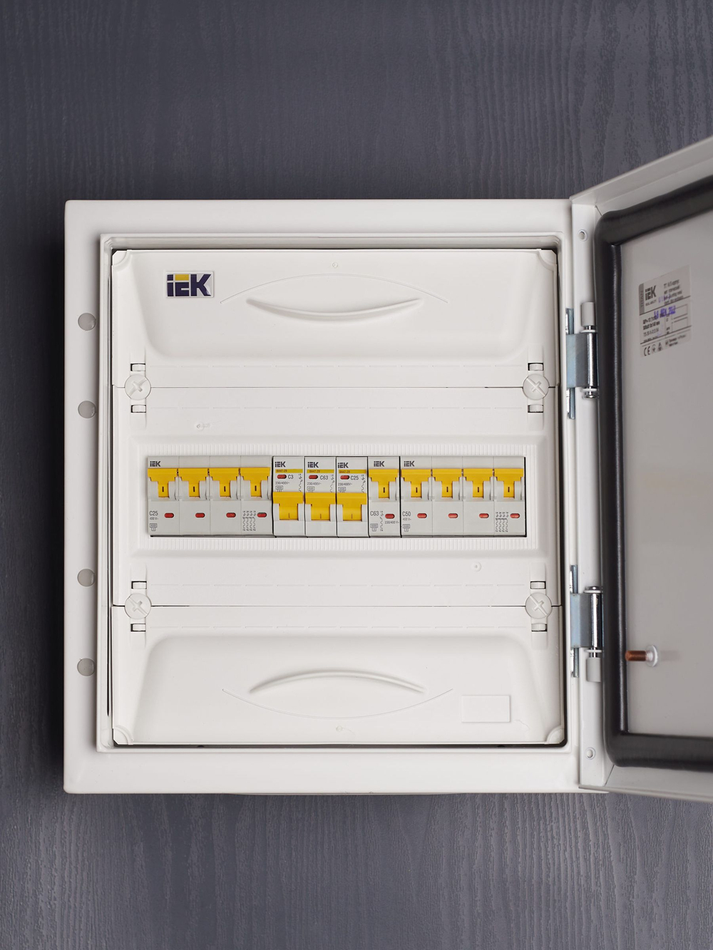 KARAT Автоматический выключатель ВА47-29 1P C 3А 4,5кА IEK