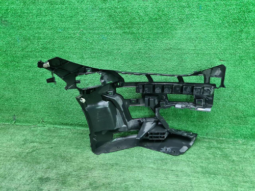 Кронштейн переднего бампера BMW 4er G26 (2020-нв)