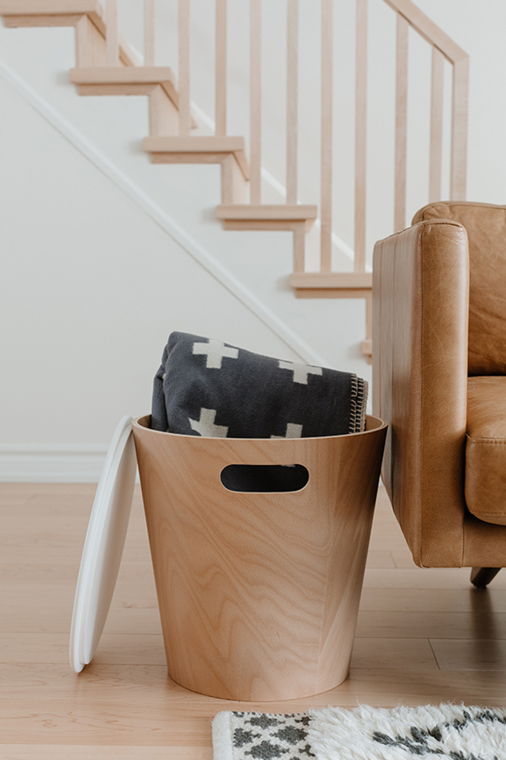 Столик-табурет Woodrow светлое дерево