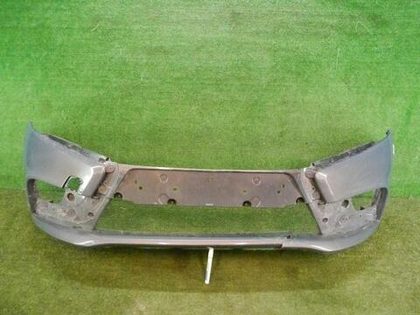 Бампер передний Lada Vesta (2015-н.в.)