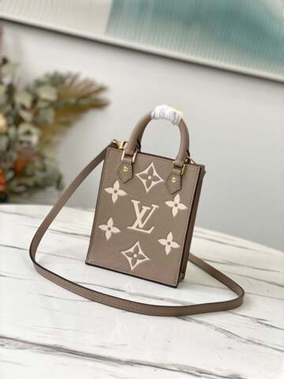 Louis Vuitton Petit Sac Plat