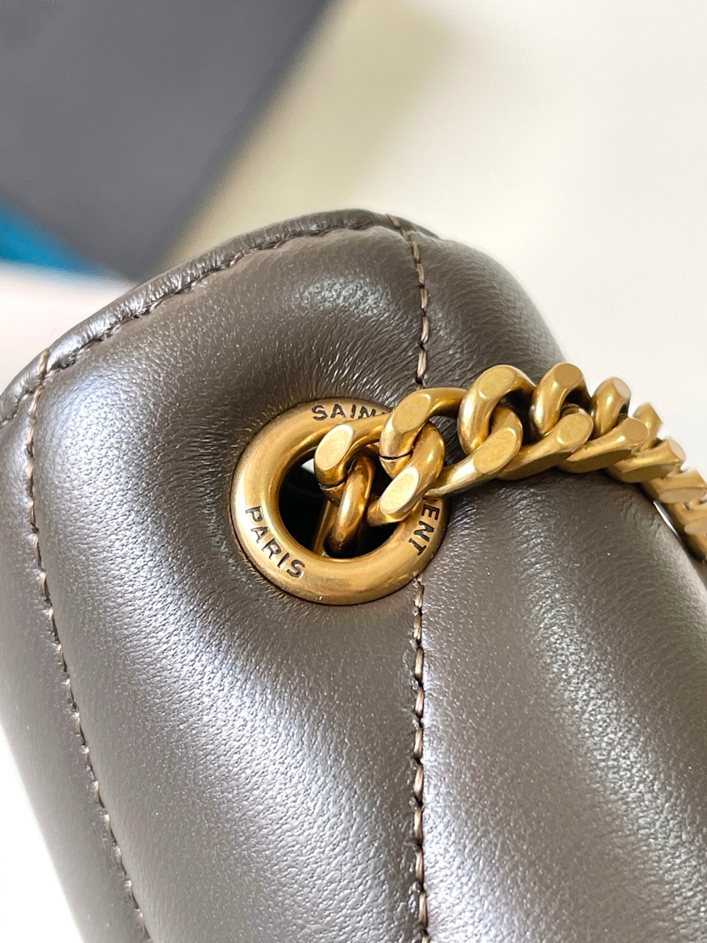 Saint Laurent Loulou Mini 20 cm