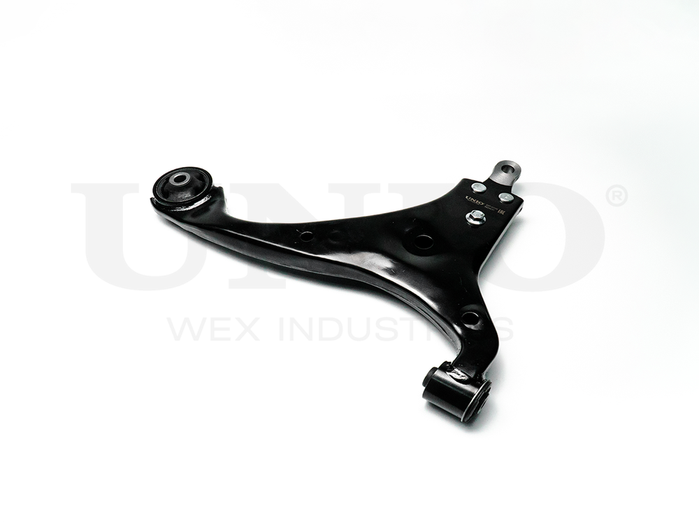 Рычаг подвески поперечный передний нижний правый UNIO SSP-40105