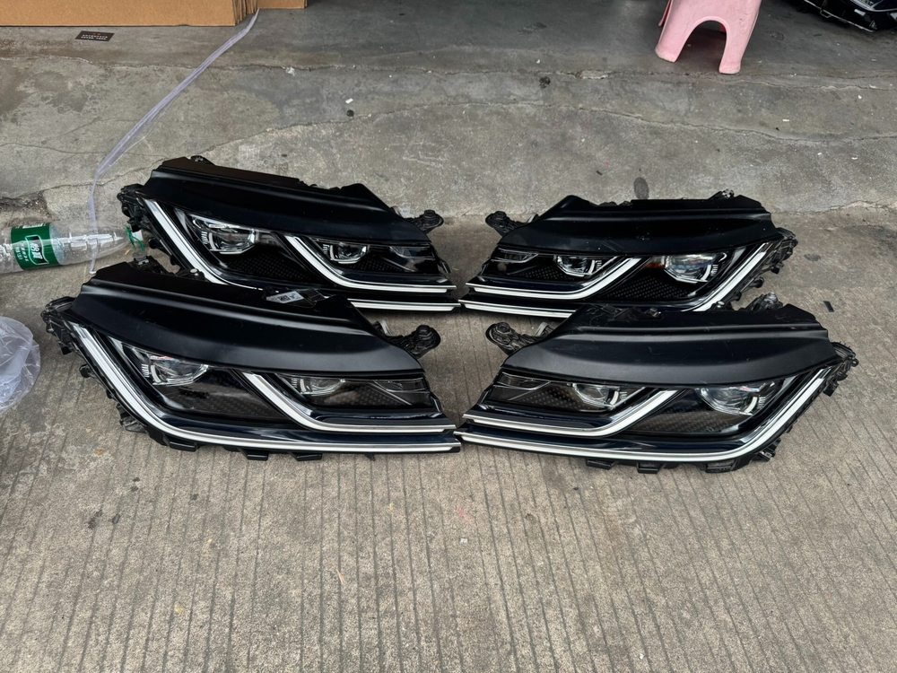 Оригинальная LED фара Volkswagen CC (левая/правая),