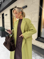 Пальто двубортное в цвете лайм