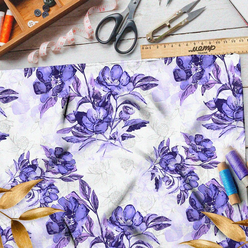 Ткань таффета фиолетовые цветы, нарисованные акварелью