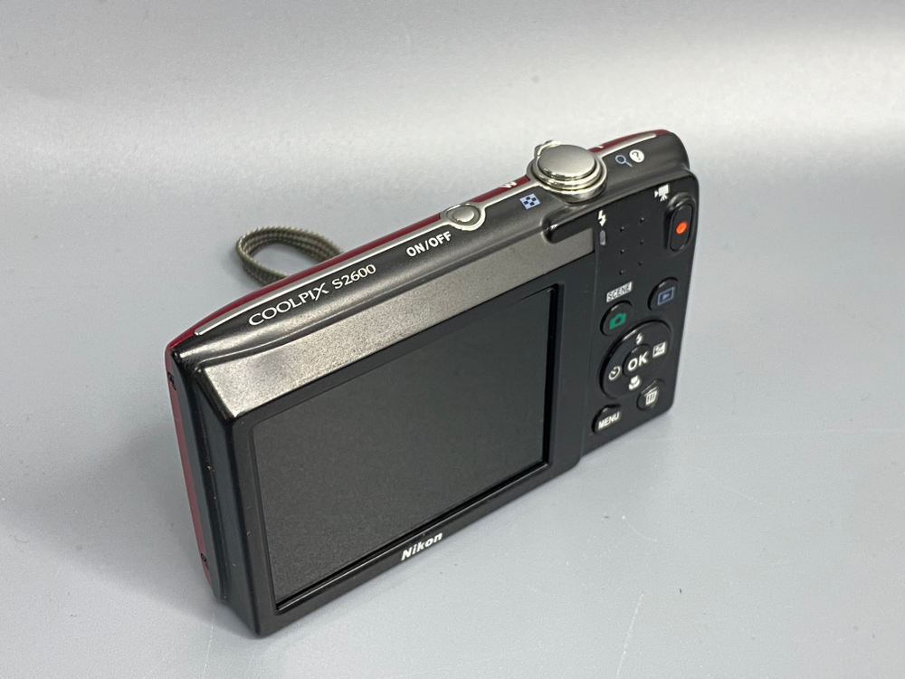 Nikon Coolpix S2600
