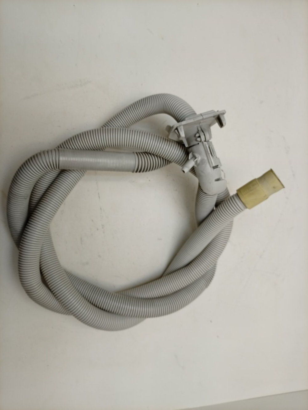 WLK24271OE/04 кт30 Шланг сливной для стиральных машин Siemens Bosch 675596 б/у