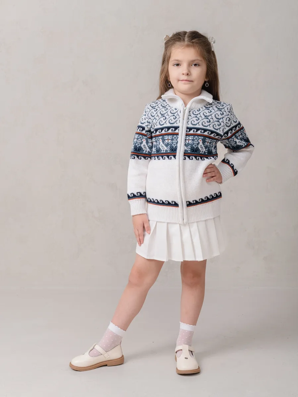 Кофта вязаная на молнии " Птичка"