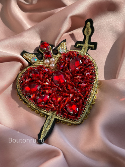 Нашивка сердце с камнями, стразами и бусинами 9х10 см