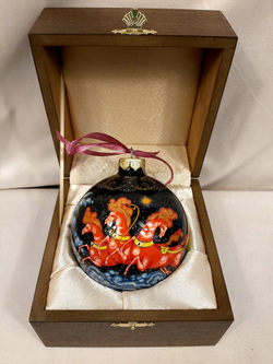 Набор шар новогодний с круговой росписью Палех "Тройка" в футляре