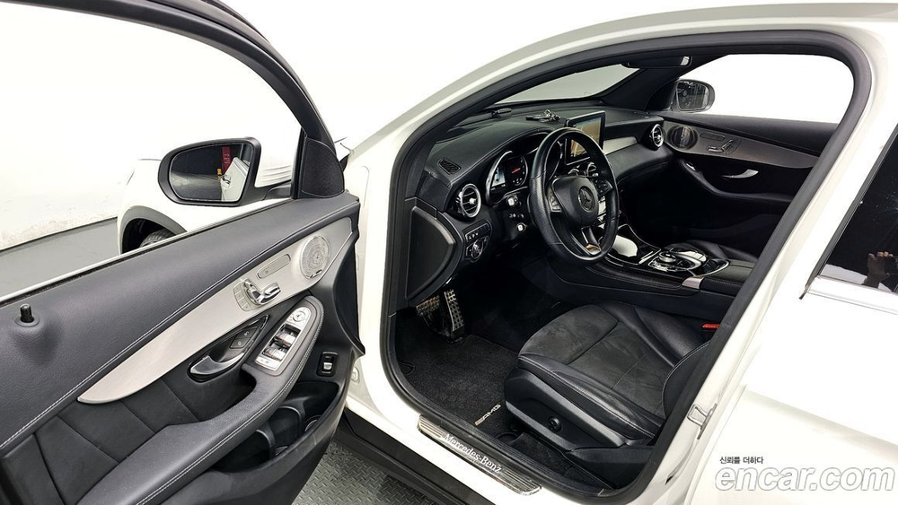Mercedes-Benz GLC-Class X253 GLC300 4MATIC AMG Line Coupe (08.2019)