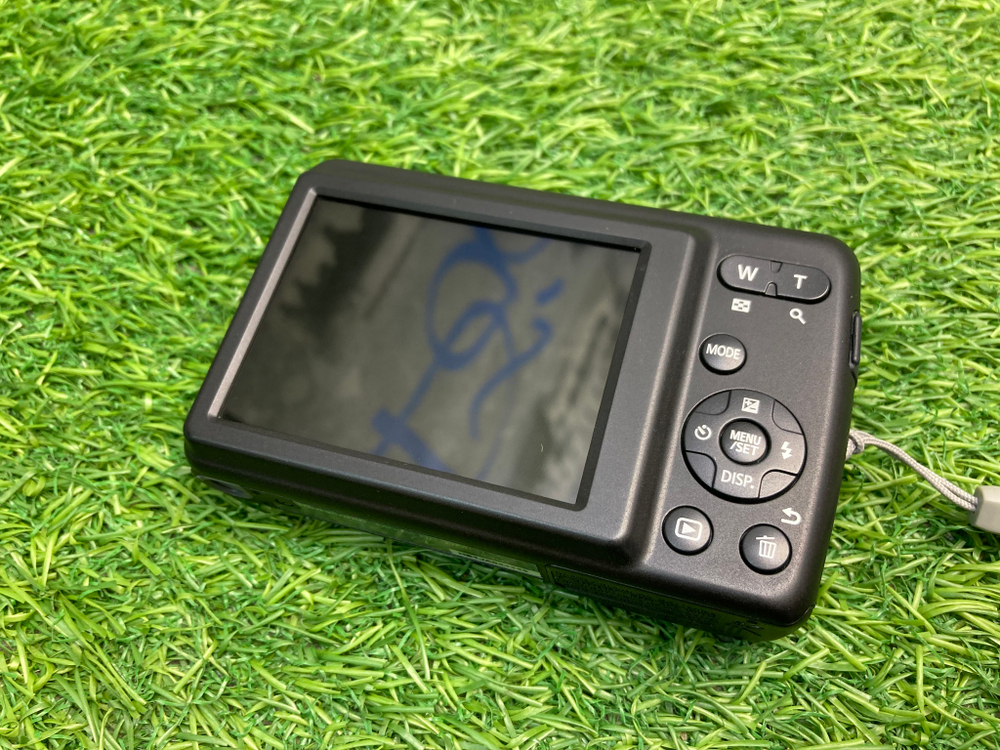 Panasonic Lumix DMC-LS5