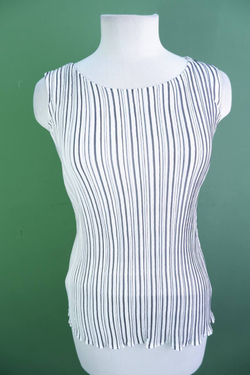 Топ Elis в полоску, визуально 44 размер