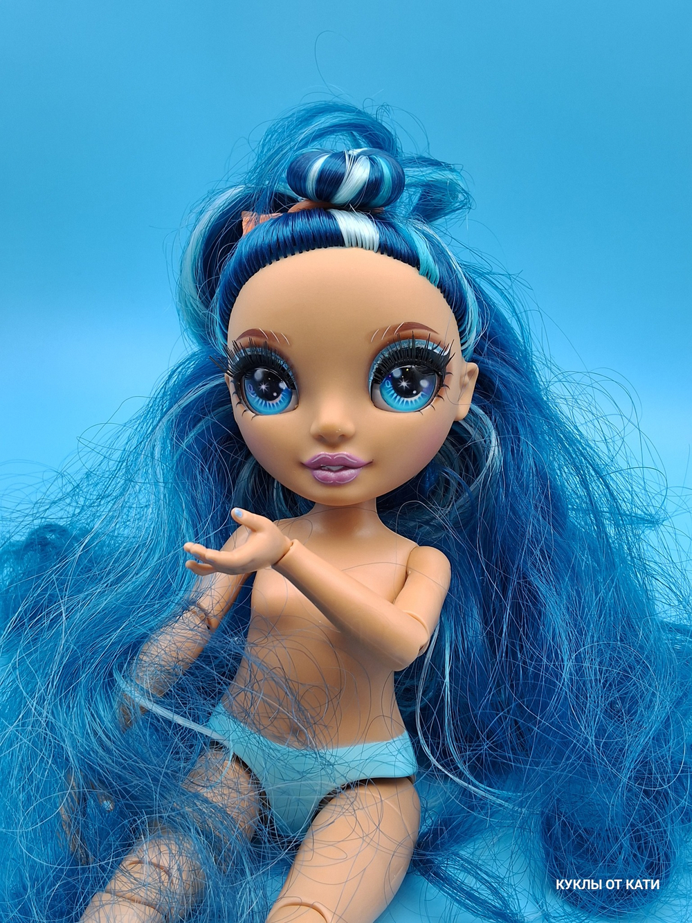 Кукла Рэйнбоу Хай Rainbow High Skyler Bradshaw юниор