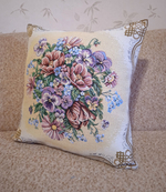 Декоративный гобеленовый чехол Любимые цветы 47х47