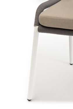 "Милан" стул плетеный из роупа, каркас алюминий белый шагрень, роуп светло-серый круглый, ткань бежевая