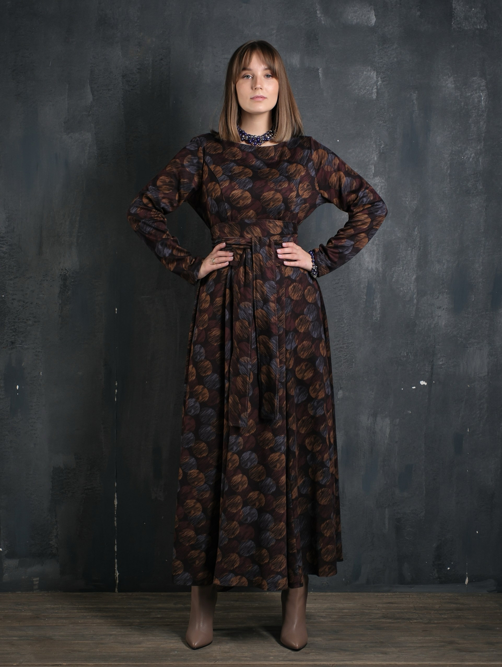 Платье с кушаком /янтарь