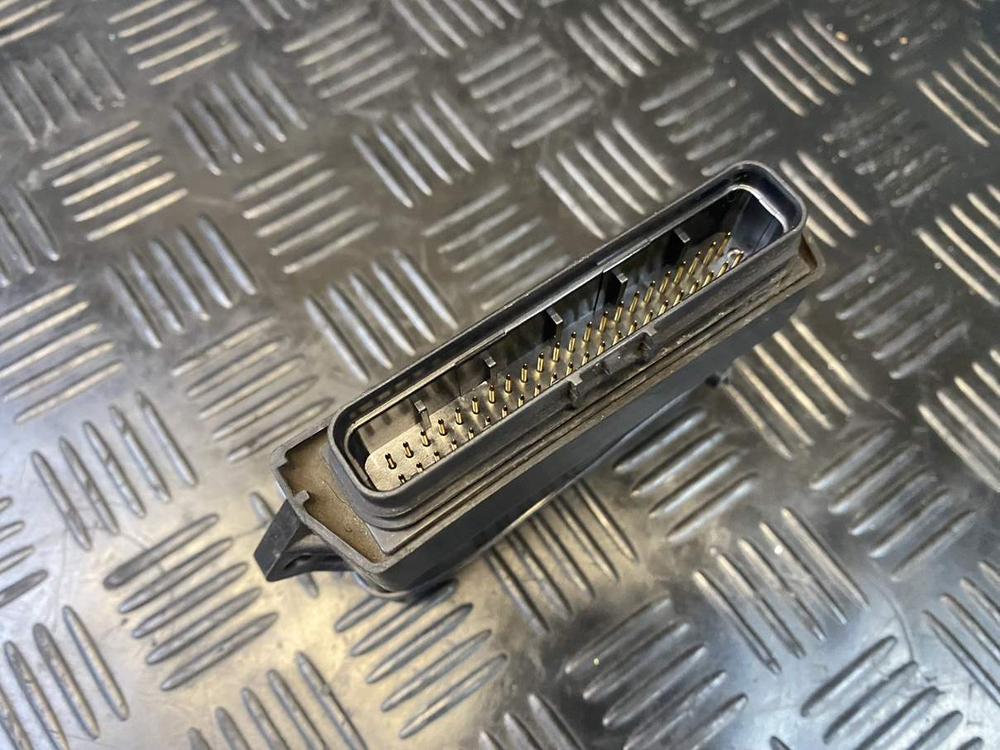 Коммутатор Yamaha TDM900 RN08 2002