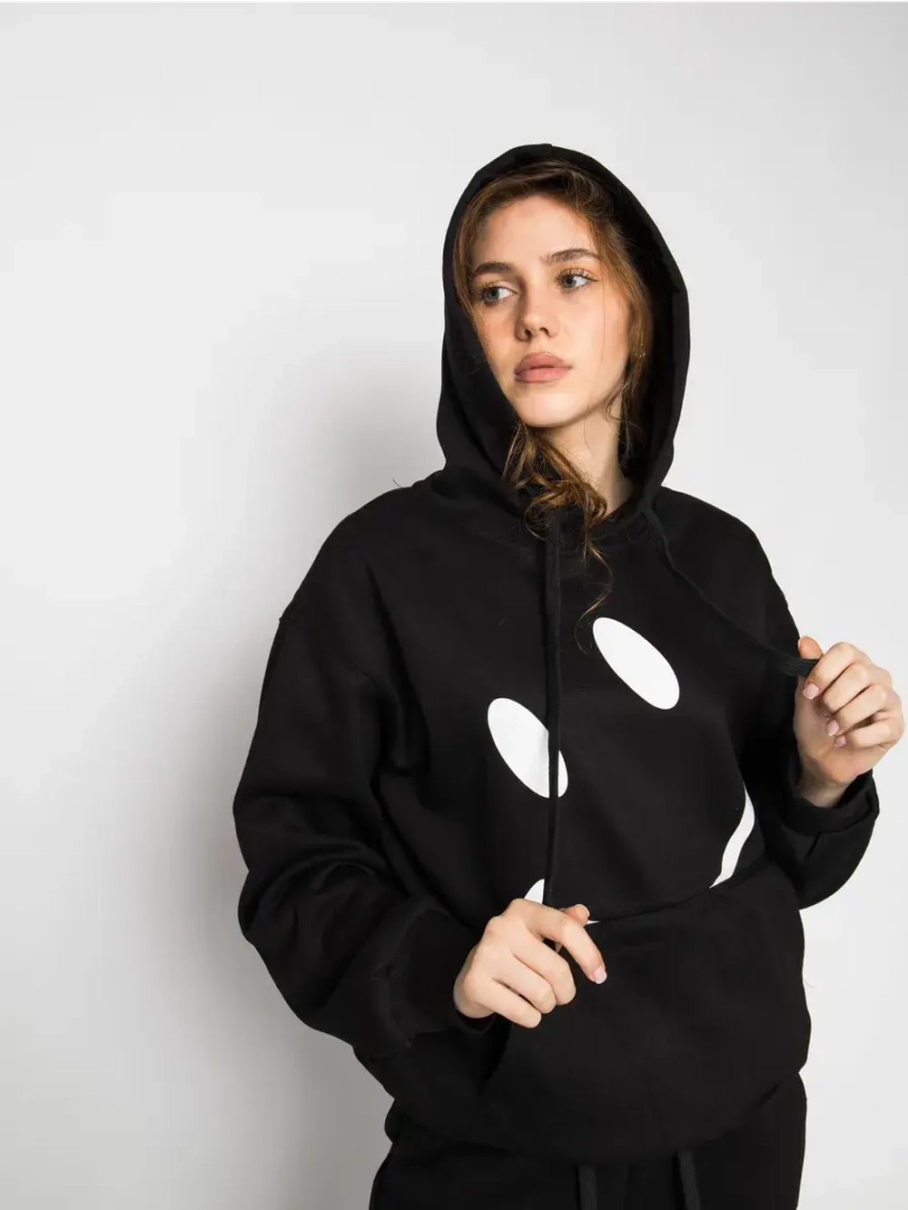 Спортивный костюм утепленный с капюшоном