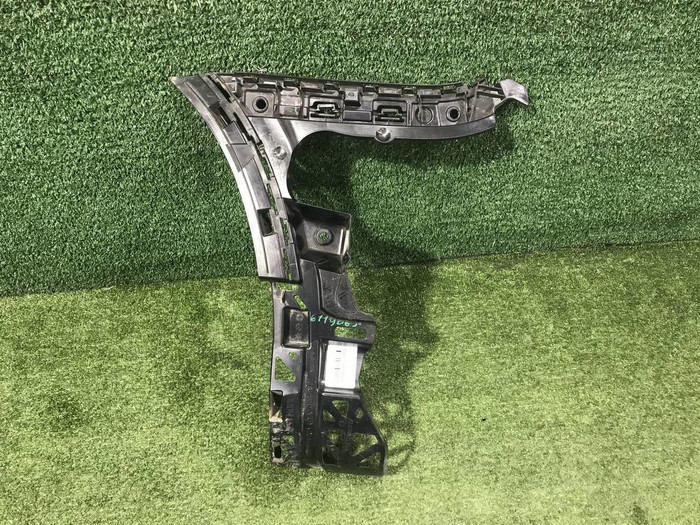 Кронштейн заднего бампера левый Mercedes GLC X253 (2015-2019) AMG