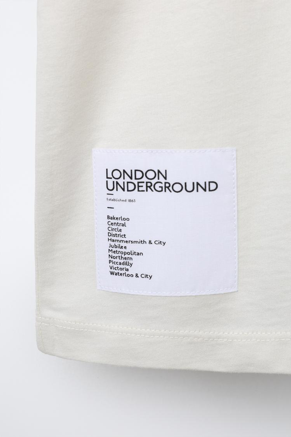 ZARA ФУТБОЛКА С ПРИНТОМ UNDERGROUND LONDON ©, ЭКРЮ