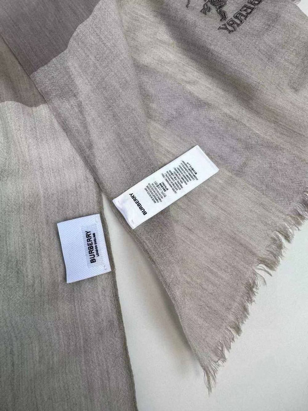 Шарф Burberry