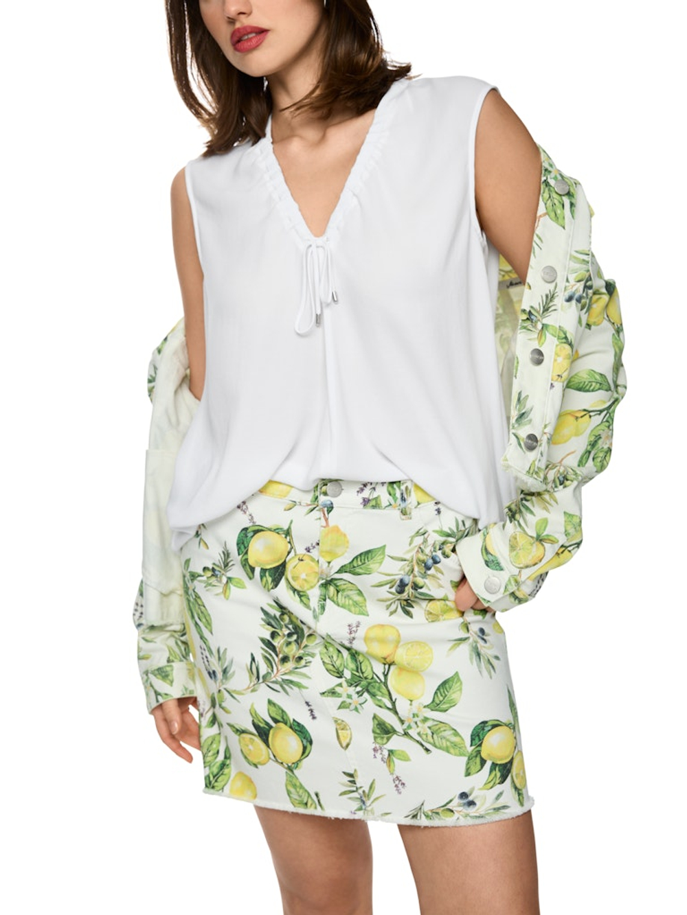 Marc-Cain-Ad_FrühjahrSommer-2026_100_AA-61.04-W90_5