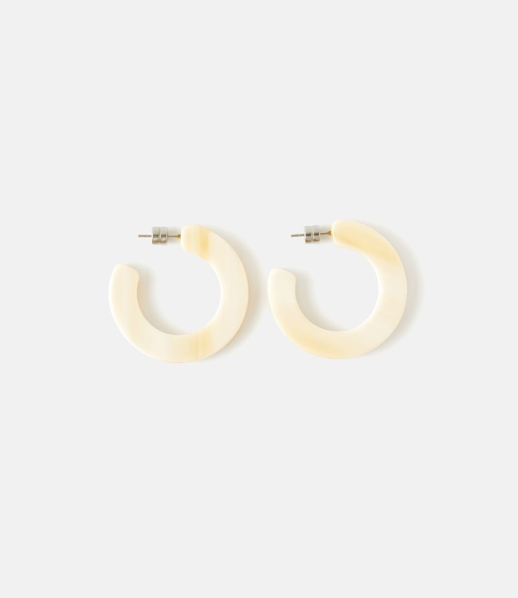 Machete Kate Hoops in Alabaster — серьги из ацетата