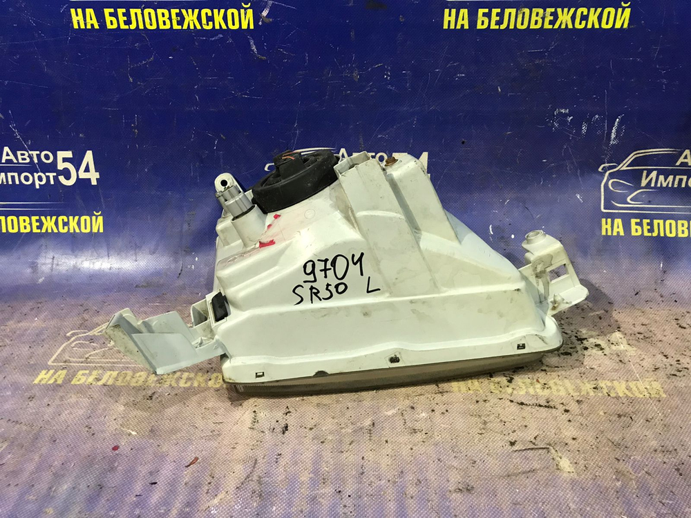 Фара передняя левая TOYOTA LITEACE NOAH 1996-1998