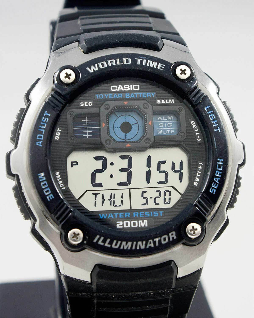 Мужские наручные часы Casio AE-2000W-1A
