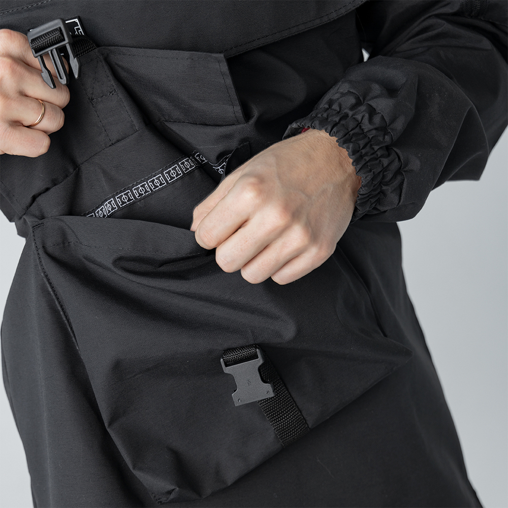 Анорак с накладным карманом Город Горький черный