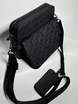 Сумка-мессенджер Louis Vuitton