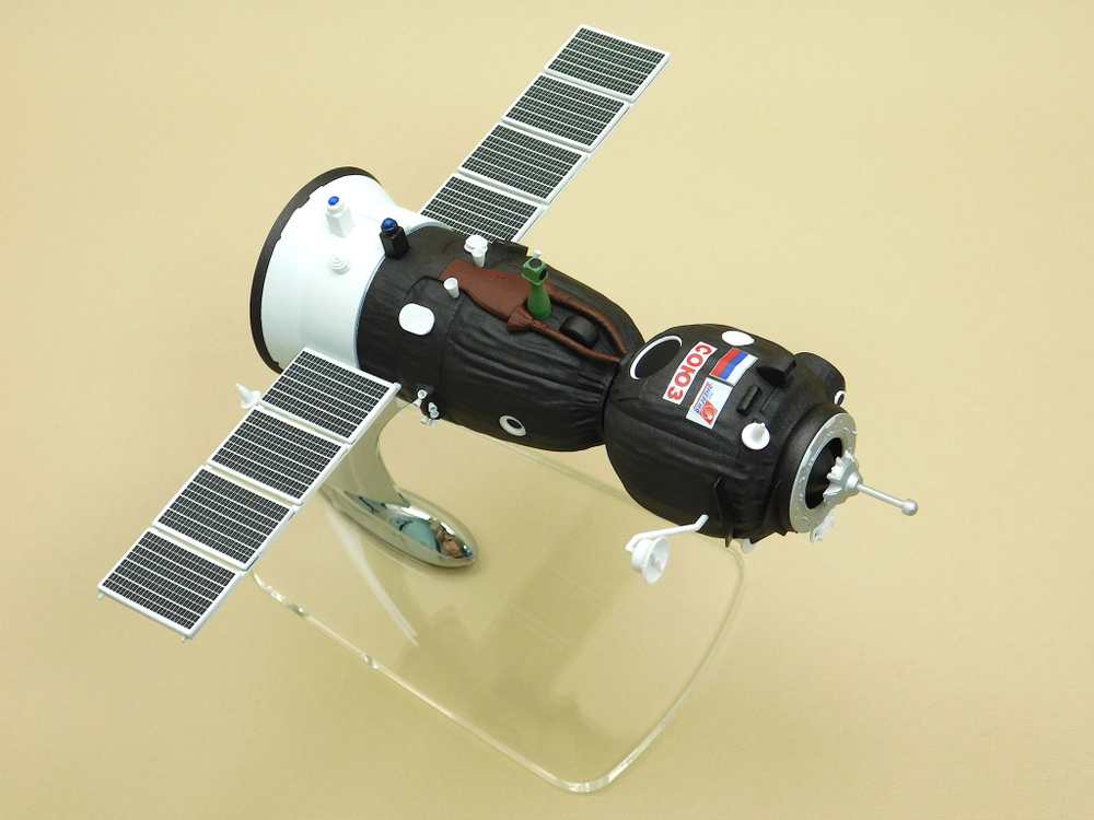 Модель космического корабля СОЮЗ (М1:50)