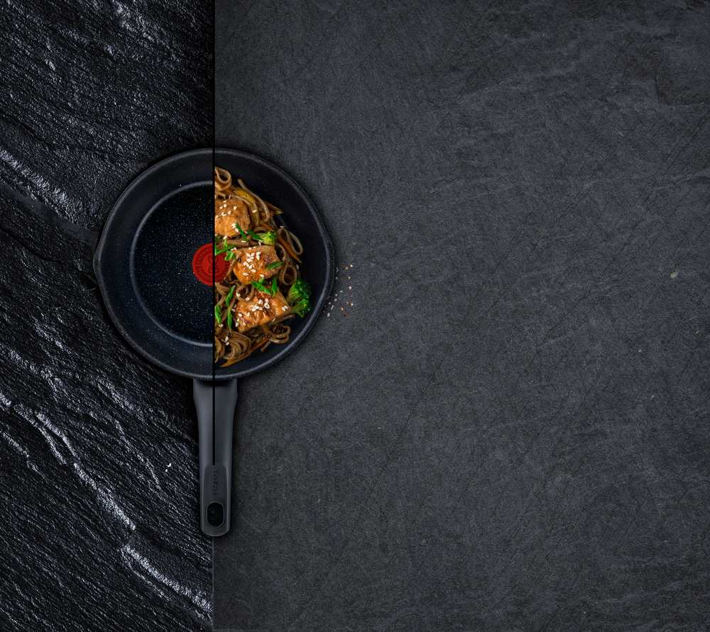 Мультисковорода Tefal Black Stone 22 см G2817502