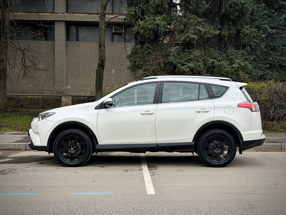 Toyota Rav-4