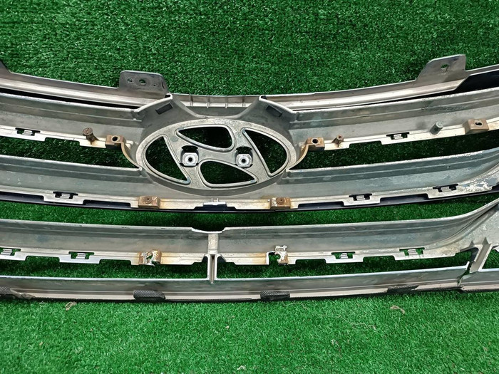 Решетка радиатора Hyundai Santa Fe 3 DM (2012-2016)
